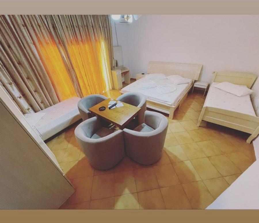 Hotel Alen 2 Tiranë Phòng bức ảnh