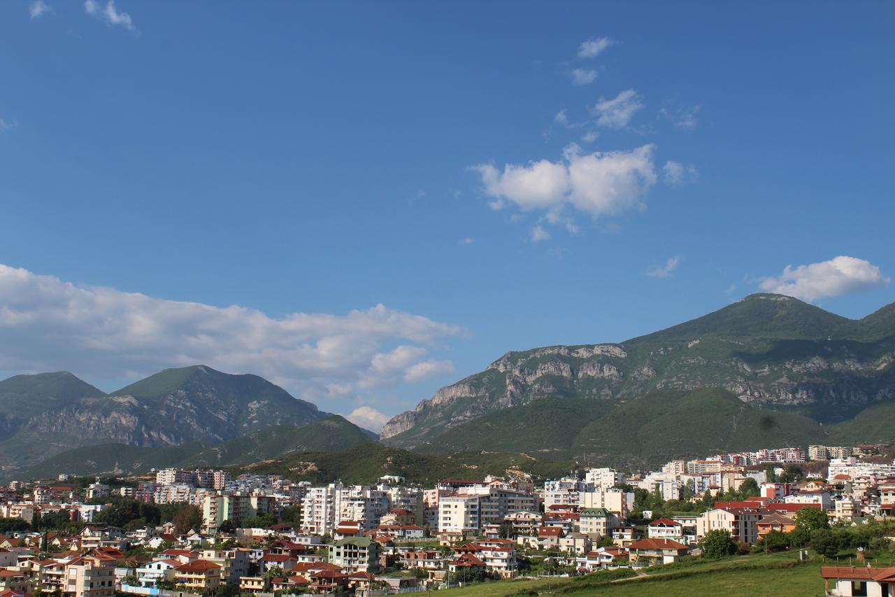 Hotel Alen 2 Tiranë Ngoại thất bức ảnh